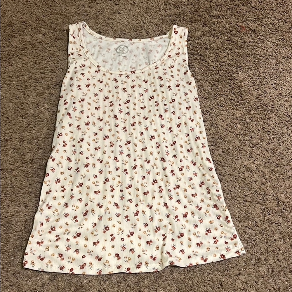 Floral Ribbed Tank Top in Cream by Maurice’s Size Medium
